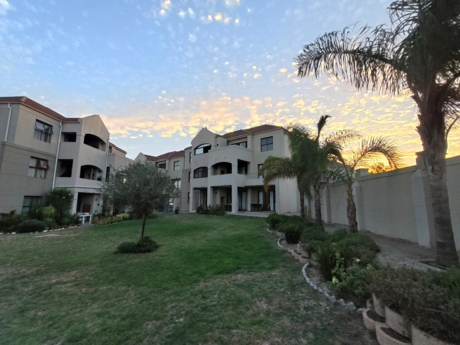 2 Bedroom Property for Sale in Brackenfell Central Western Cape